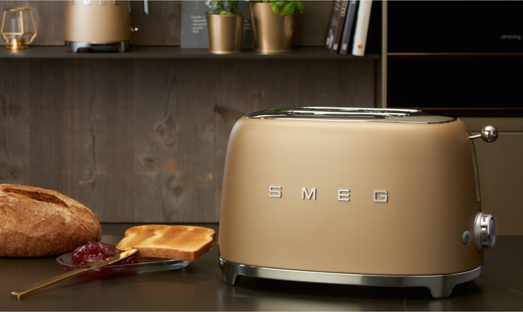smeg_tsf01_szene_1.png