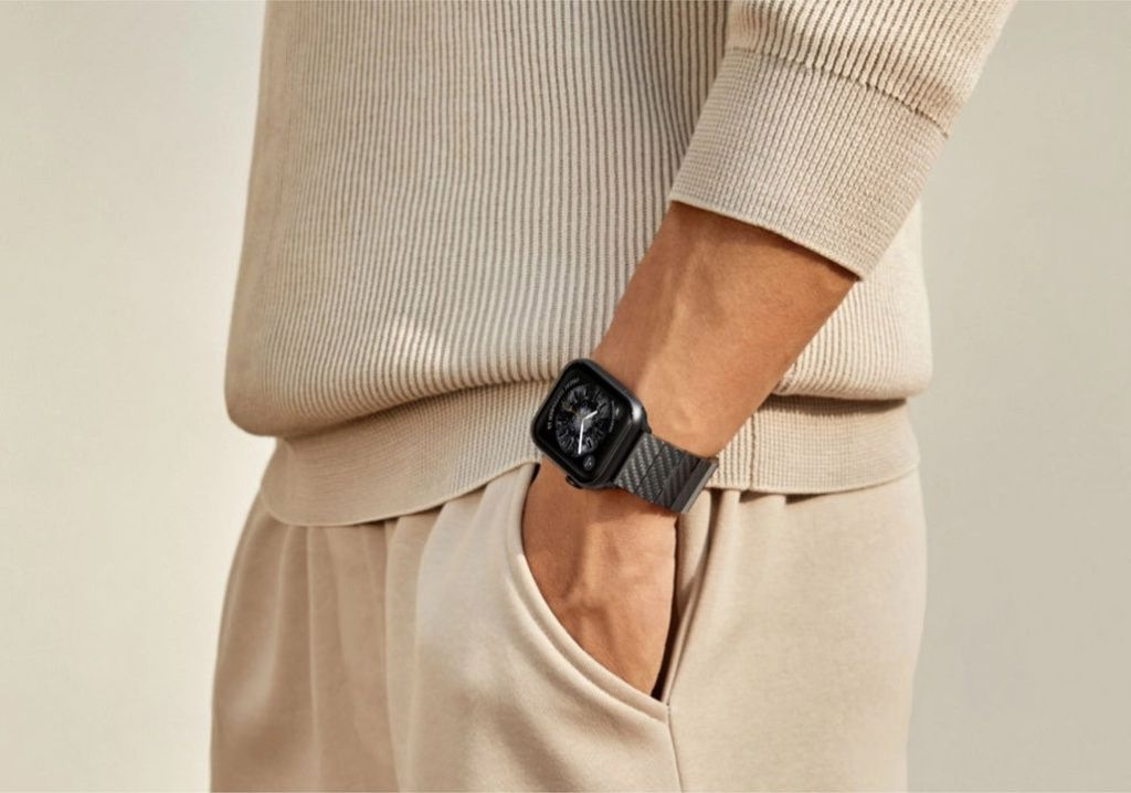 Carbon-Fiber-Watch-Band-for-Apple-Watch.jpg Carbon-Fiber-Watch-Band-for-Apple-Watch.jpg