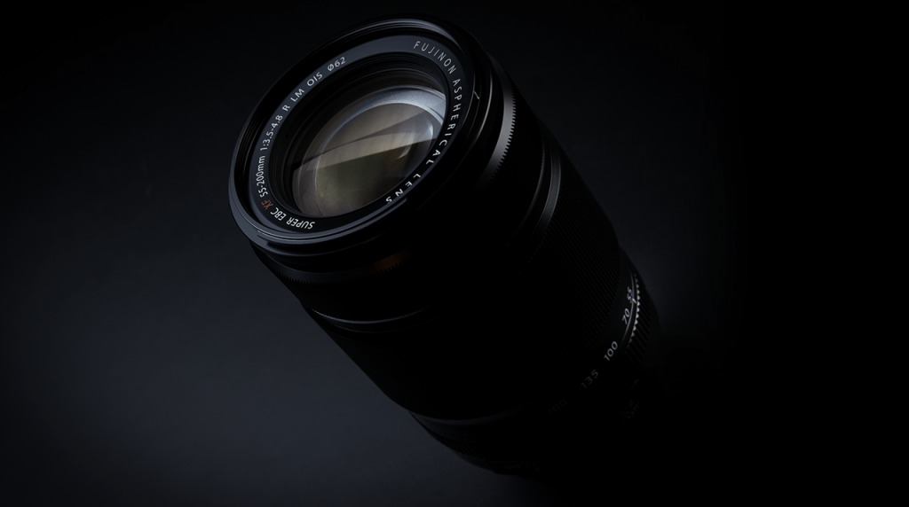 xf55-200mmf35-48-r-lm-ois_main-3.png