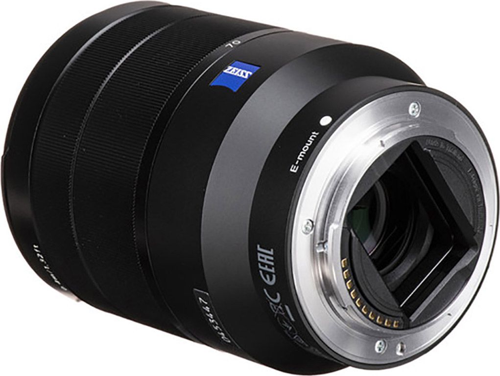 SEL2470Z_Sony-24-70mm-F4-Vario-Tessar-T-FE-ZA-OSS-_E2_80_93-obiettivo-fotografico_04.jpg