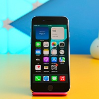 Смартфон Apple iPhone SE (2020) 64GB White (MX9T2) Б/У