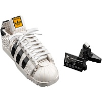 Конструктор LEGO Icons Кроссовки adidas Originals Superstar (10282)