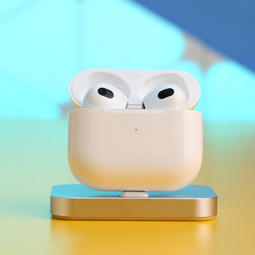 Наушники Apple AirPods 3 with Wireless Charging Case 2021 (MME73) Б/У