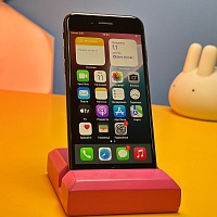 Смартфон Apple iPhone SE (2020) 64GB Black (9609) Б/У Смартфон Apple iPhone SE (2020) 64GB Black (9609) Б/У