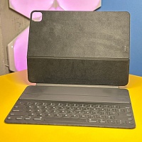 Чехол-клавиатура Apple Smart Keyboard Folio для iPad Pro 12.9" 4nd Gen (MJ65) Б/У Чехол-клавиатура Apple Smart Keyboard Folio для iPad Pro 12.9" 4nd Gen (MJ65) Б/У