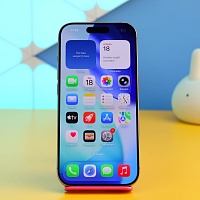 Смартфон Apple iPhone 16 Pro 256GB Desert Titanium (MYNK3) Б/У