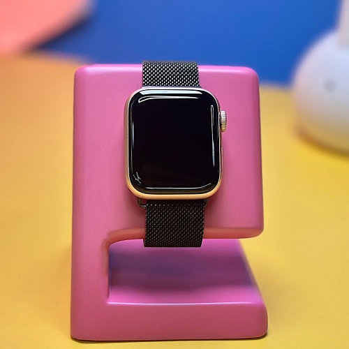 Смарт-годинник Apple Watch Series 5 GPS 40mm Gold Aluminum Case with Pink Sand Sport Band MWV72 (MLTJ) Б/У - придбати в Дніпрі, Україні: ціна, характеристики | інтернет-магазин TOUCH