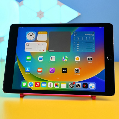 Планшет Apple iPad (2017) 32GB Wi-Fi Space Gray (MP2F2) Б/У