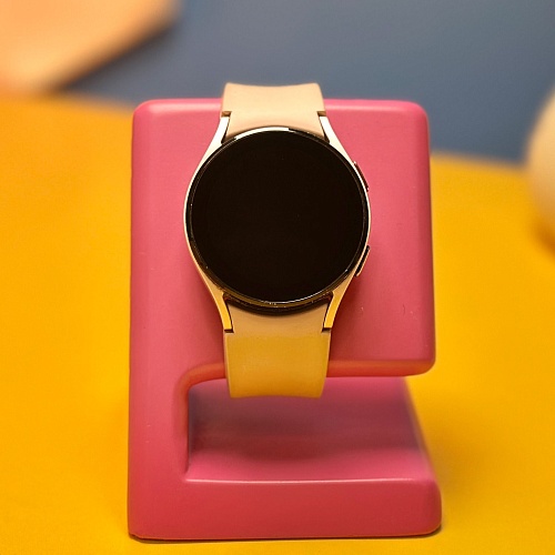 Смарт-часы Samsung Galaxy Watch 4 40mm SM-R860 Gold EU (X8NW) Б/У