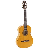 Классическая гитара Admira Triana 