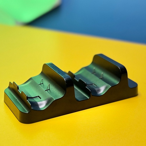 Зарядная станция Dobe Dual Charging Dock TYX-532X для Xbox Series/Xbox One (1456) Б/У Зарядная станция Dobe Dual Charging Dock TYX-532X для Xbox Series/Xbox One (1456) Б/У